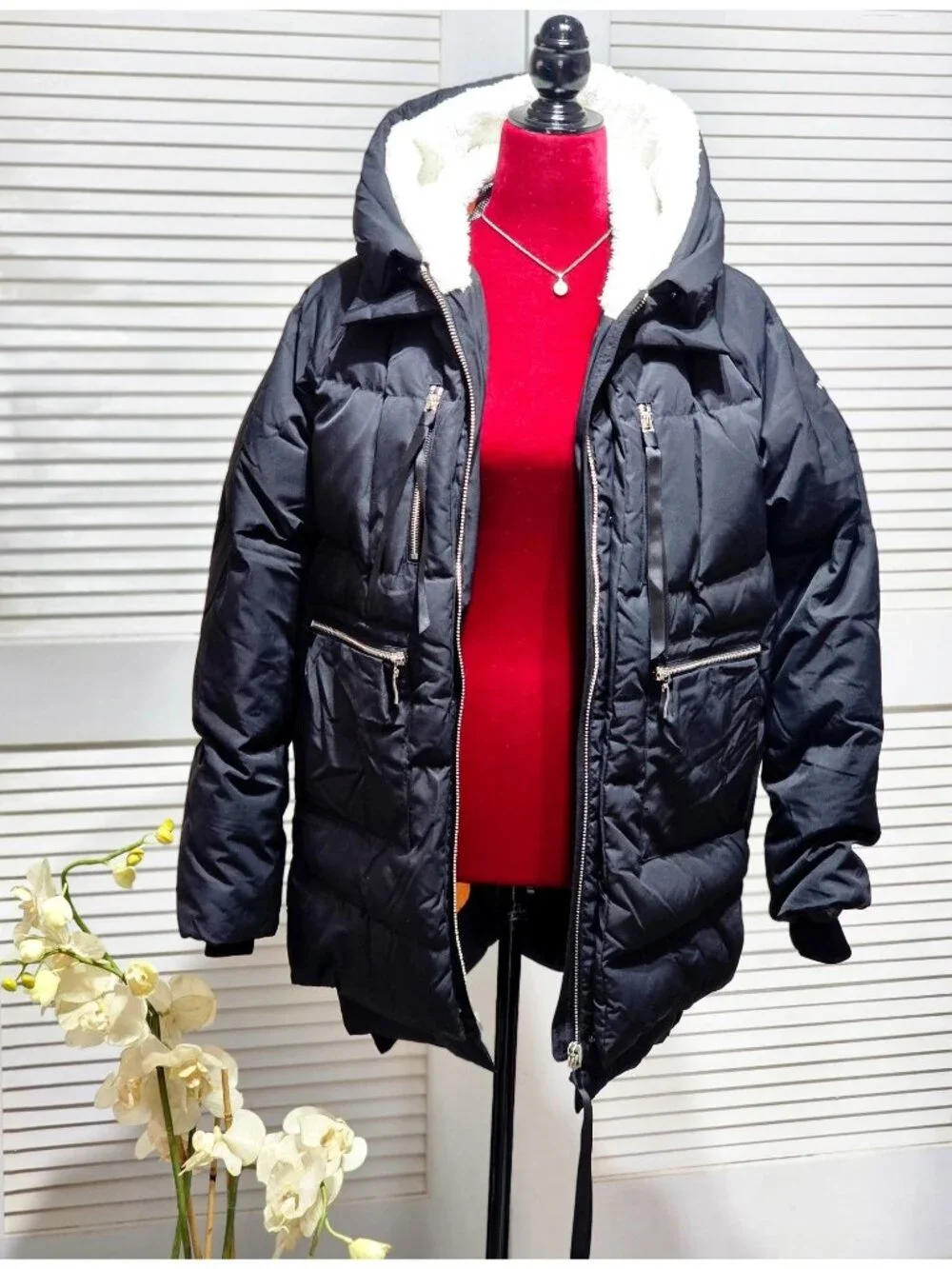 Orolay Women's Black Hooded Down Jacket With Fleece Lining Size Large 318 - Picture 4 of 16